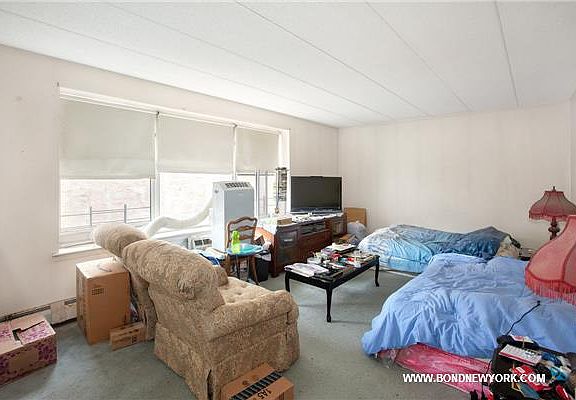 5th image of 301 W 137th St #301C