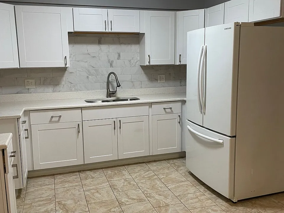 119 W Rockland Rd