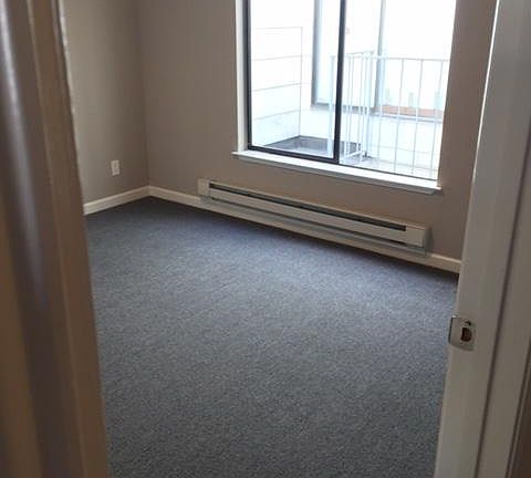 4th image of 247 Collins St #2