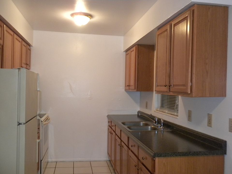 2nd image of 1002 Ruth Jordana Ct