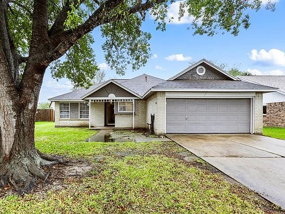 3rd image of 1405 Hoover Drive