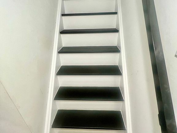 4th image of 2550 Kensington Ave Floor 2