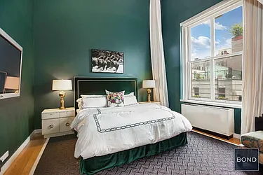 Rented by Bond New York