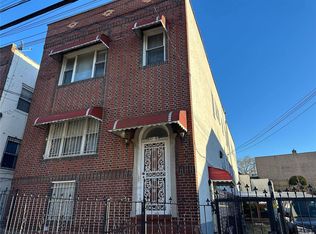 10010 32nd Ave, East Elmhurst, NY 11369