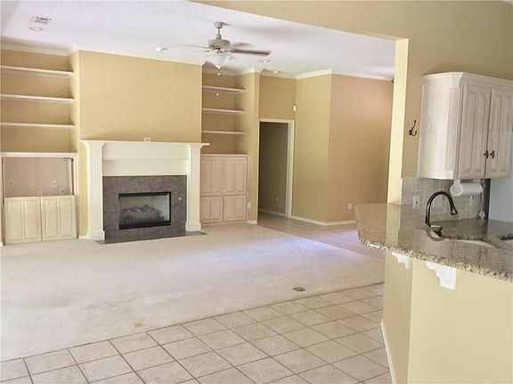 4th image of 2306 S Branch Dr