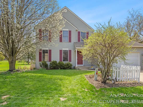 5344 Burton Ct SE, Grand Rapids, MI 49546