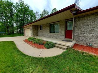 279 E Pioneer Rd, Roscommon, MI 48653