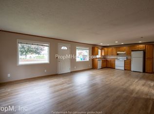 17660 SE Marie St, Portland, OR 97236