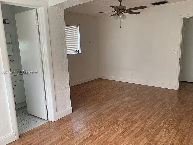 4501 SW 25th St — Photo 9