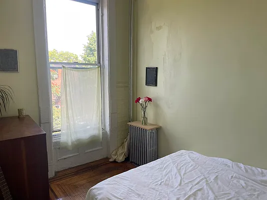 Rented by Compass | media 3