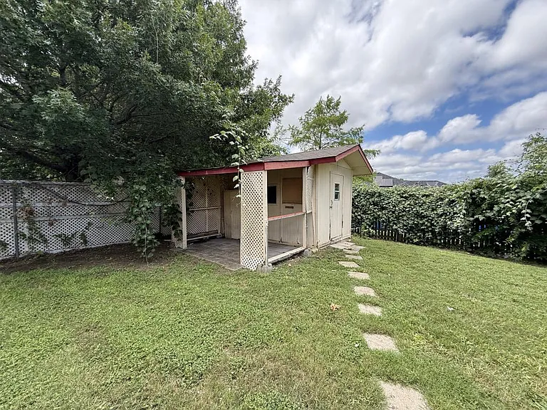 2302 Tracey Ann Ln — Photo 42