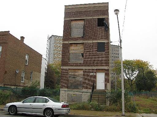 2nd image of 4541 S Champlain Ave