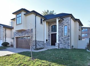 15 6th St, Englewood Cliffs, NJ 07632