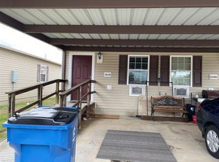2814 E Travis St #B, Marshall, TX 75672