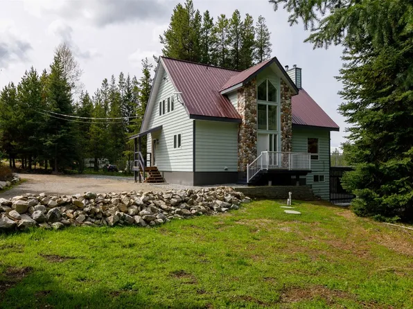 9315 Paradise Rd, Summerland, BC V0H 1Z2