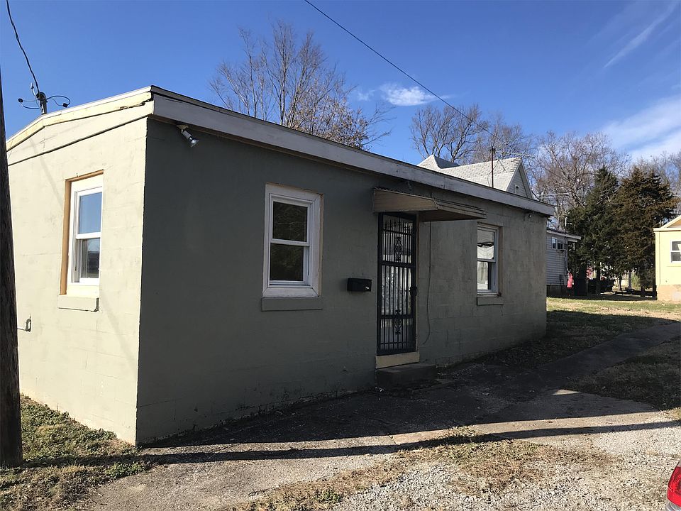 1st image of 313 1/2 E College St