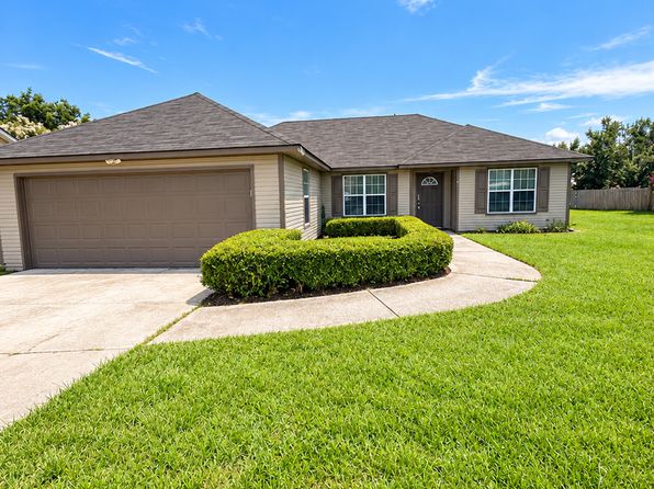 3928 Laurelbrook Dr