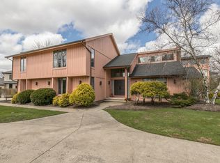 2480 Cedarwood Rd, Pepper Pike, OH 44124