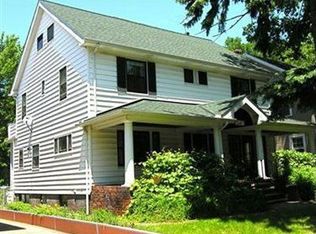 2487 Derbyshire Rd, Cleveland Heights, OH 44106