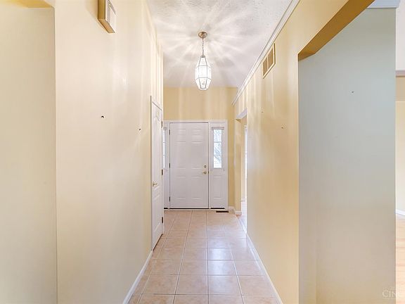3rd image of 5766 Saint James Pl