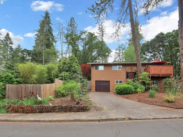 4574 Manzanita St, Eugene, OR 97405