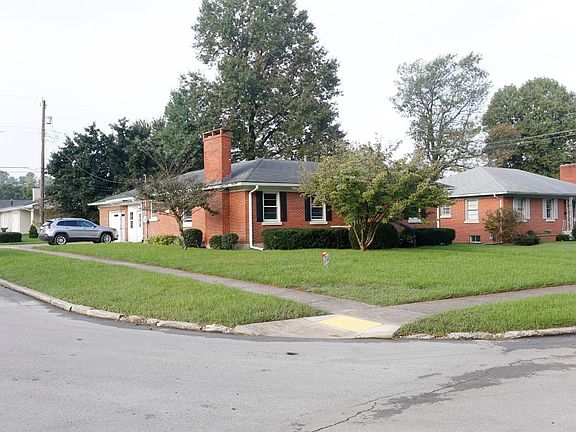 3rd image of 744 Mount Vernon Dr