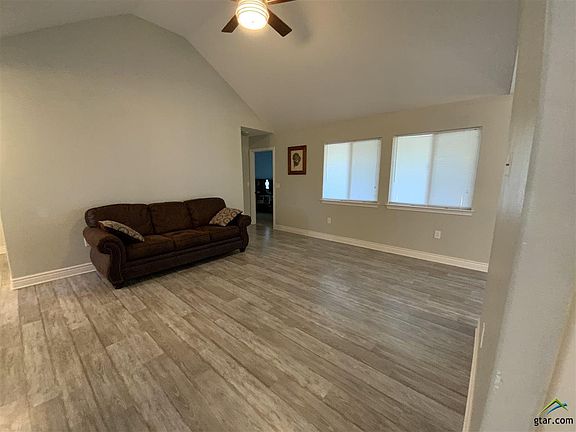 3rd image of 5555 W Twin Lakes Dr