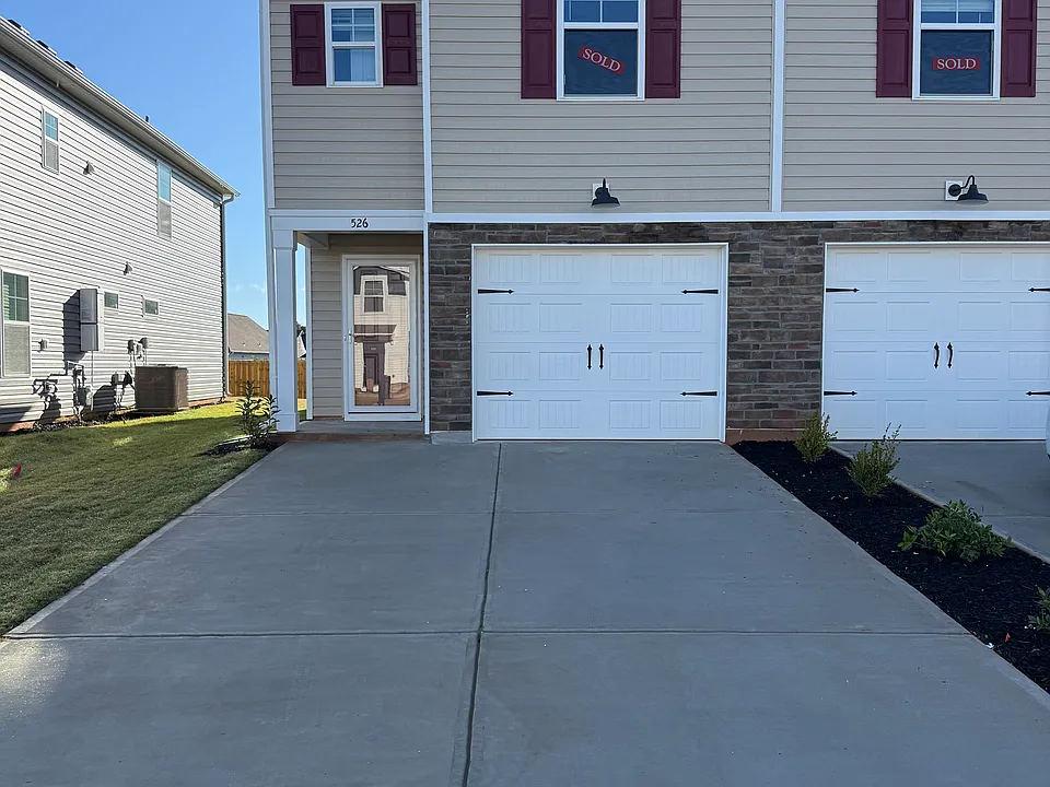 526 Seaborn Cir