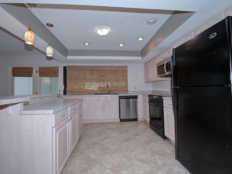 3201 Christie Cir — Photo 14