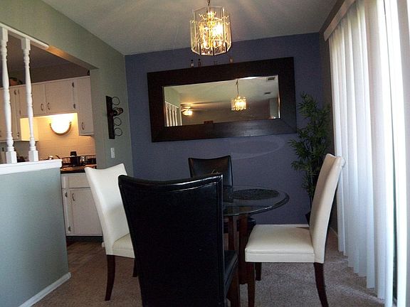 5th image of 317 Oak Meadow Ct APT C2