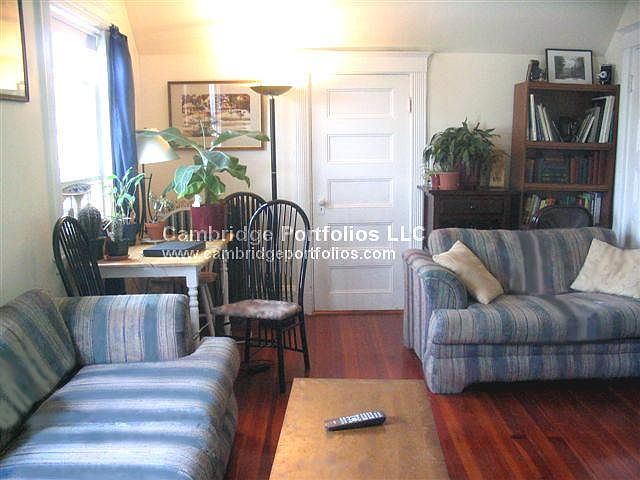 2nd image of 80 College Ave