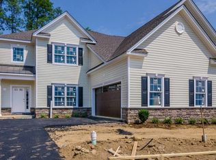 4 Longest Dr, Randolph, NJ 07869