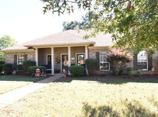 2001 Cross Creek Cv, Brandon, MS 39042