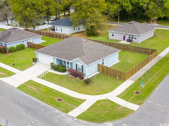 3rd image of 15613 NW 136th Ter