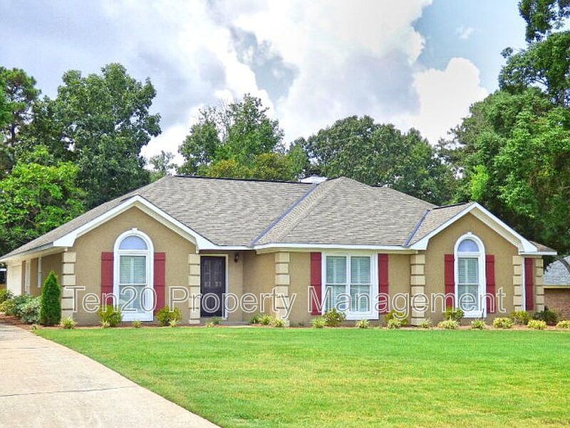 1st image of 2723 Summerfield Pl