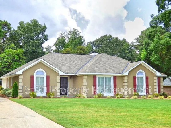 2723 Summerfield Pl, Phenix City, AL 36867