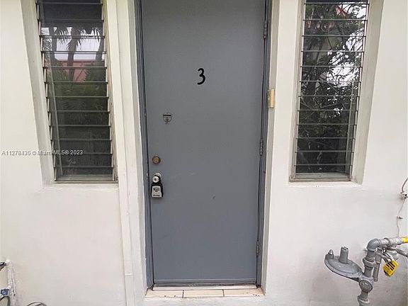 3rd image of 1050 92nd St #3