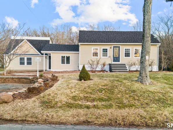 309 Twin Lakes Road, North Branford, CT 06471