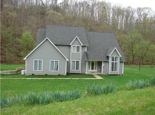 1221 Cunningham Rd, Kenna, WV 25248