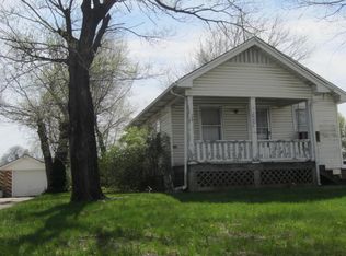 2616 W College Rd, Springfield, MO 65802