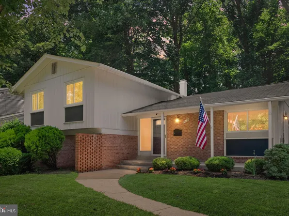 10121 Cavalry Dr, Fairfax, VA 22030