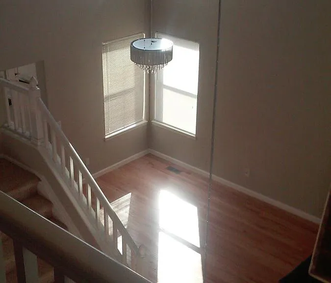 2186 S Waco Ct — Photo 2