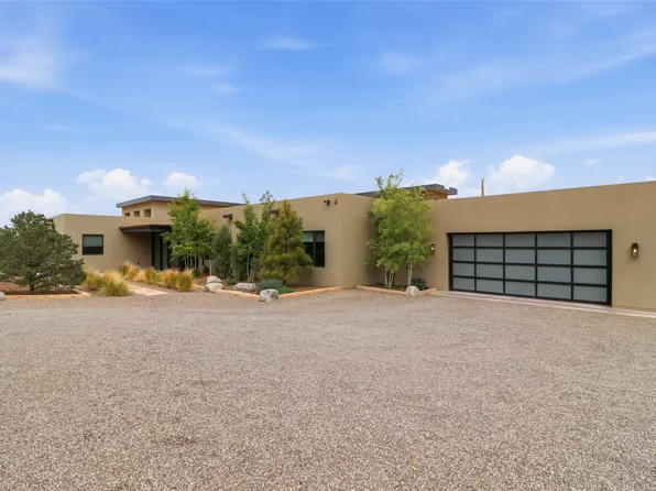 123 E Lupita Rd, Santa Fe, NM 87505