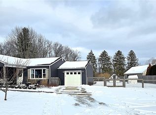 37352 Grafton Rd, Grafton, OH 44044