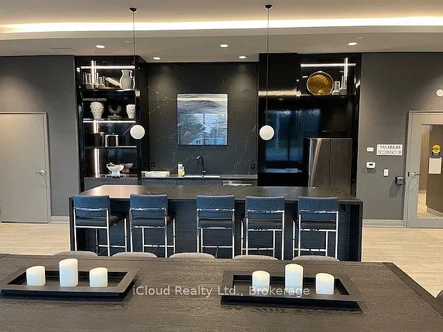 95 Dundas St W #325 — Photo 43