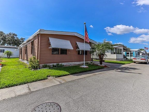 2nd image of 283 Pelican Dr N