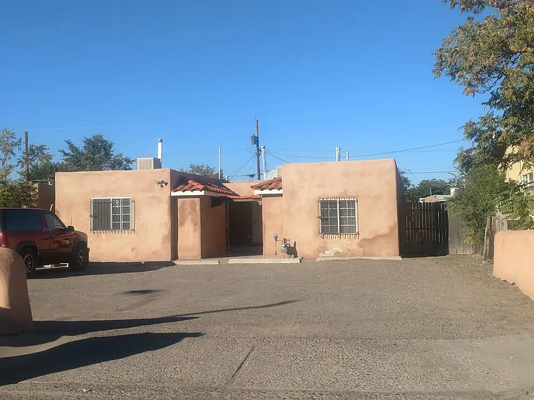 Large, Updated 1 Bedroom in the North Valley With Large Yard — Photo 4