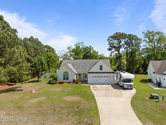 2nd image of 116 Bur Oaks Boulevard