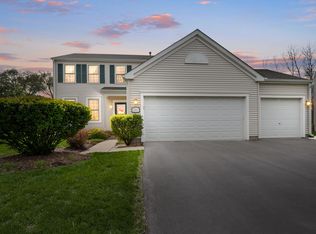 2311 W Cascade Cir, Round Lake, IL 60073