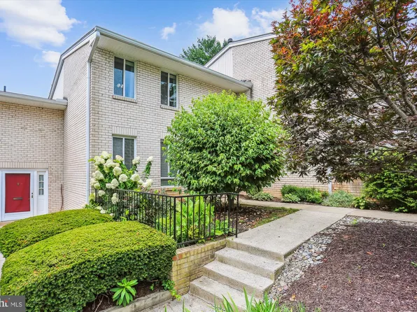 5525 Burnside Dr #5525, Rockville, MD 20853